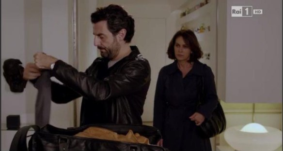 Andrea (Enrico Ianniello) se ne va