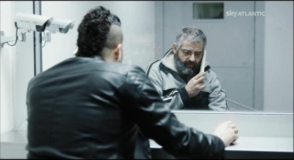 Don Pietro finge anche con Genny