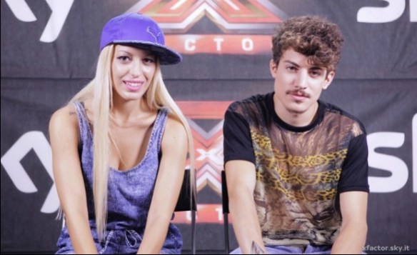 I Komminuet (che Morgan ha costretto a baciarsi, con grande felicità di lui e perplessità di lei)