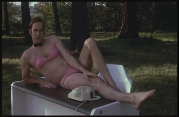 John Gleese: e ora qualcosa di completamente diverso!