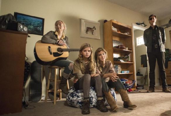 L'allegra combriccola tiene compagnia a Tyreese