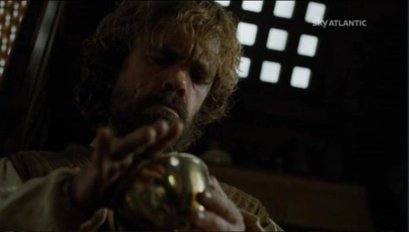 Tyrion Lannister si ubriaca nella strada per Volantis