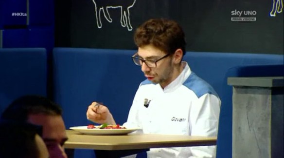 Giovanni mangia il carpaccio